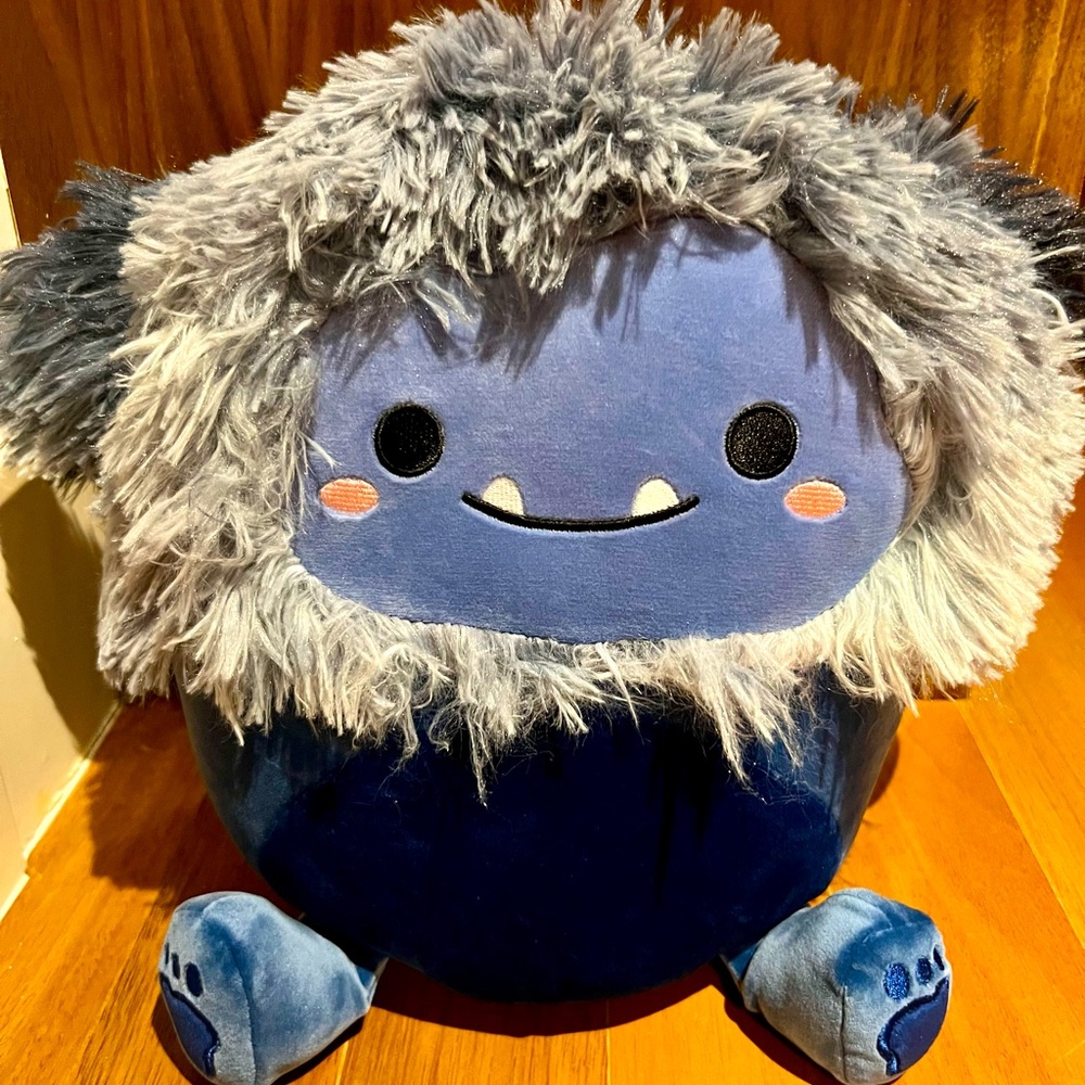 Dani Bigfoot Squishmallow NWT 12”